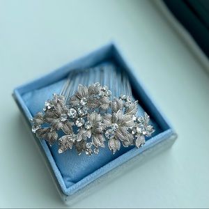 Swarovski crystal bridal comb